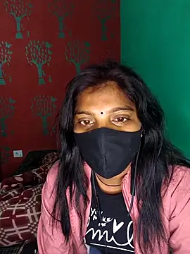 Snapshot of QWEEN7B chatting on December 18, 2025, 4:55 pm QWEEN7B online show from December 18, 2025, 4:55 pm