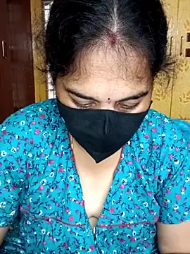 maduri   online show from February 25, 2026, 2:34 am