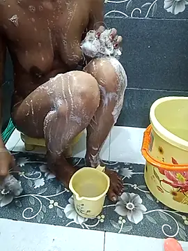 Snapshot of notyg240 chatting on April 10, 2026, 2:18 am notyg240 online show from April 10, 2026, 2:18 am