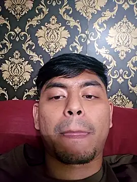 Snapshot of chatting on December 18, 2025, 10:52 am online show from December 18, 2025, 10:52 am