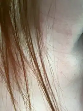 Snapshot of Yuyu_milk chatting on February 11, 2026, 6:46 am Yuyu milk online show from February 11, 2026, 6:46 am