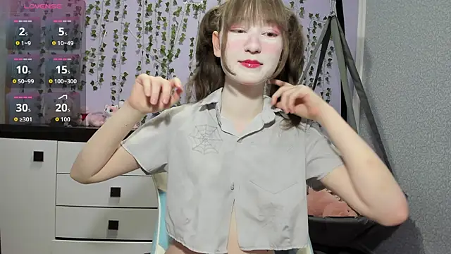 Yoonhee ki online show from May 27, 2026, 6:59 pm