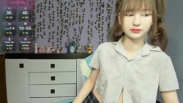 Yoonhee ki online show from May 16, 2026, 11:42 am