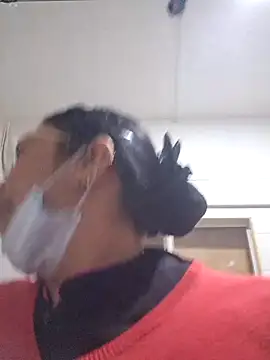 Snapshot of BoniFox_ chatting on December 18, 2025, 2:10 pm BoniFox online show from December 18, 2025, 2:10 pm