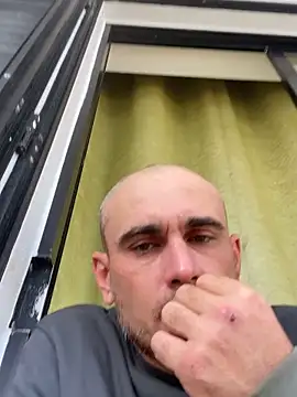 Yavtebe7tube online show from December 18, 2025, 3:16 pm