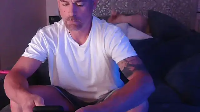 Snapshot of MISTERANDDEMI chatting on April 12, 2026, 7:11 am MISTERANDDEMI online show from April 12, 2026, 7:11 am