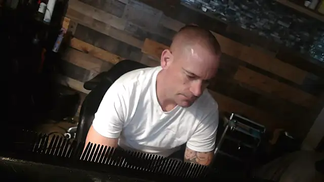 Snapshot of MISTERANDDEMI chatting on January 8, 2026, 6:03 pm MISTERANDDEMI online show from January 8, 2026, 6:03 pm