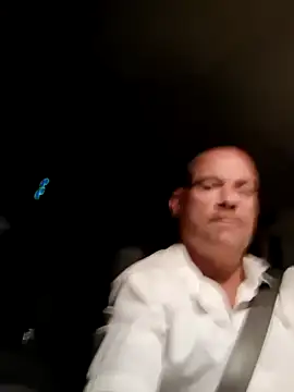 Snapshot of MISTERANDDEMI chatting on April 9, 2026, 7:58 am MISTERANDDEMI online show from April 9, 2026, 7:58 am