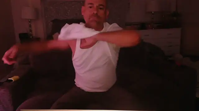 Snapshot of MISTERANDDEMI chatting on April 11, 2026, 6:32 am MISTERANDDEMI online show from April 11, 2026, 6:32 am