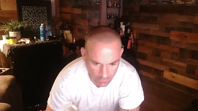 Snapshot of MISTERANDDEMI chatting on March 6, 2026, 9:04 am MISTERANDDEMI online show from March 6, 2026, 9:04 am