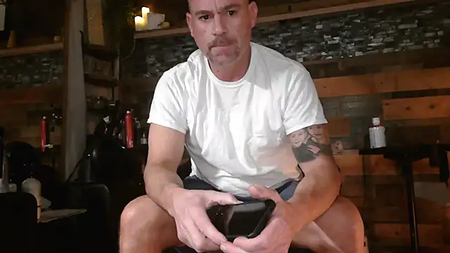 Snapshot of MISTERANDDEMI chatting on March 15, 2026, 5:58 am MISTERANDDEMI online show from March 15, 2026, 5:58 am