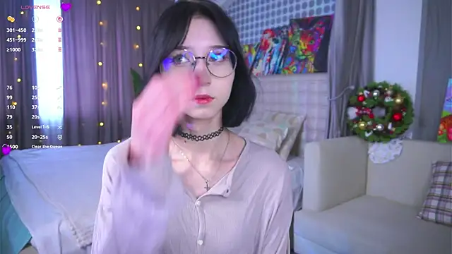 Snapshot of DeliaLoma chatting on February 11, 2026, 5:51 am DeliaLoma online show from February 11, 2026, 5:51 am