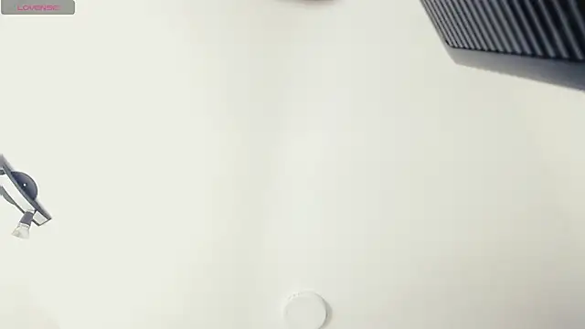 Agatha Dubois4  online show from March 12, 2026, 3:01 am