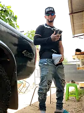 Snapshot of PIGHIGHDIRTY_p0 chatting on February 24, 2026, 4:52 pm PIGHIGHDIRTY p0 online show from February 24, 2026, 4:52 pm