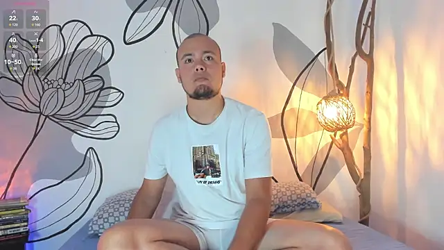 Snapshot of maaxtaylor_ chatting on February 18, 2026, 11:28 am maaxtaylor online show from February 18, 2026, 11:28 am