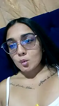 dani vgg online show from December 23, 2025, 1:38 am