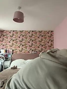 Snapshot of LilyLuck_ chatting on January 16, 2026, 12:20 pm LilyLuck online show from January 16, 2026, 12:20 pm