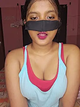 Snapshot of Babyx00 chatting on April 3, 2026, 6:14 pm Babyx00 online show from April 3, 2026, 6:14 pm