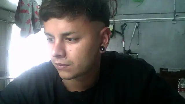 Sickbooy69 online show from May 6, 2026, 4:44 pm
