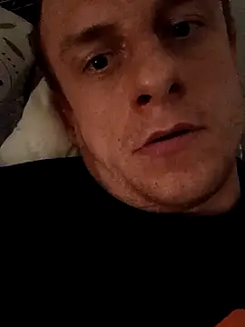 Snapshot of RoccoMaan chatting on December 18, 2025, 10:35 pm RoccoMaan online show from December 18, 2025, 10:35 pm