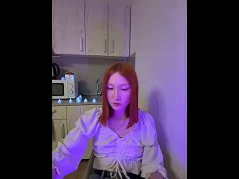 Snapshot of CorosiaClay chatting on December 19, 2025, 8:22 pm CorosiaClay online show from December 19, 2025, 8:22 pm