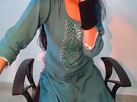 Snapshot of Farhana_beautyfull chatting on March 21, 2026, 8:19 am Farhana beautyfull online show from March 21, 2026, 8:19 am