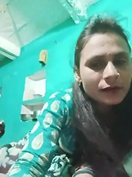Cuty priti online show from June 17, 2026, 4:39 pm