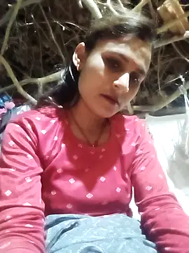 Snapshot of Cuty_priti chatting on April 20, 2026, 5:47 pm Cuty priti online show from April 20, 2026, 5:47 pm