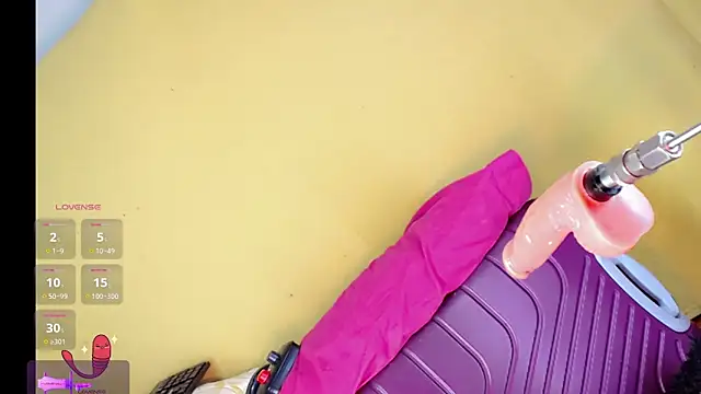 Valeryn Oficial21 online show from February 2, 2026, 6:51 pm