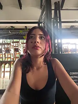 Snapshot of CamiTeaseX_ chatting on January 6, 2026, 8:13 pm CamiTeaseX online show from January 6, 2026, 8:13 pm