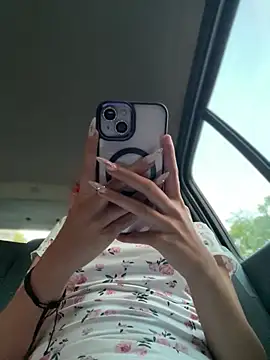 Snapshot of CamiTeaseX_ chatting on February 14, 2026, 12:38 pm CamiTeaseX online show from February 14, 2026, 12:38 pm