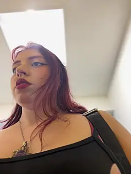 Snapshot of CamiTeaseX_ chatting on May 22, 2026, 10:19 pm CamiTeaseX online show from May 22, 2026, 10:19 pm