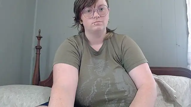 Snapshot of Pupghostt chatting on July 15, 2026, 1:29 pm Pupghostt online show from July 15, 2026, 1:29 pm