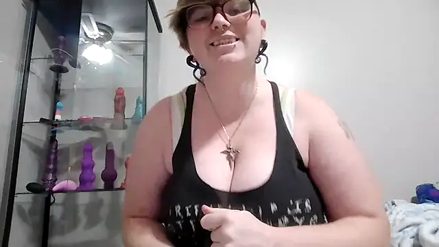 Snapshot of Pupghostt chatting on December 20, 2025, 7:28 pm Pupghostt online show from December 20, 2025, 7:28 pm