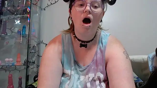 Pupghostt online show from June 5, 2026, 1:06 pm