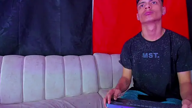 BrownieLoverss online show from February 28, 2026, 9:09 am