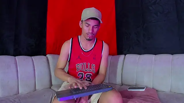 BrownieLoverss online show from February 22, 2026, 9:22 am