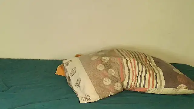 Snapshot of DaViruzz chatting on February 13, 2026, 8:31 pm DaViruzz online show from February 13, 2026, 8:31 pm