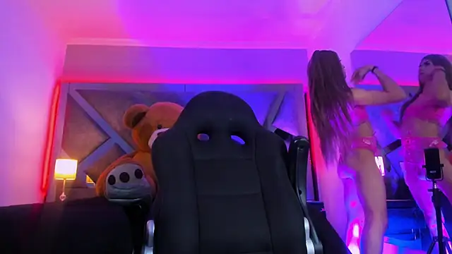 Snapshot of Charlotteinpole chatting on February 22, 2026, 3:53 am Charlotteinpole online show from February 22, 2026, 3:53 am