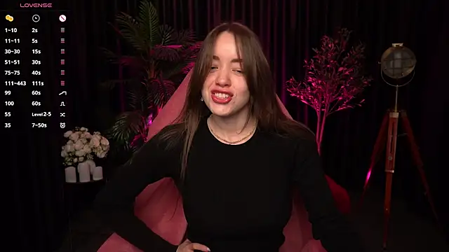 Velouraa online show from April 5, 2026, 10:27 pm