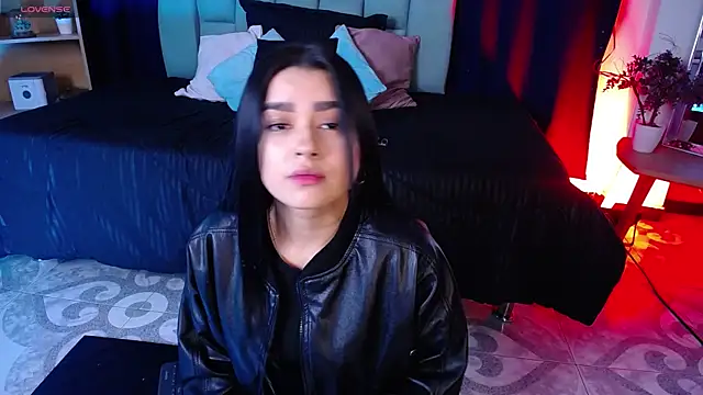 Snapshot of Emilyy05_ chatting on January 8, 2026, 3:12 am Emilyy05 online show from January 8, 2026, 3:12 am