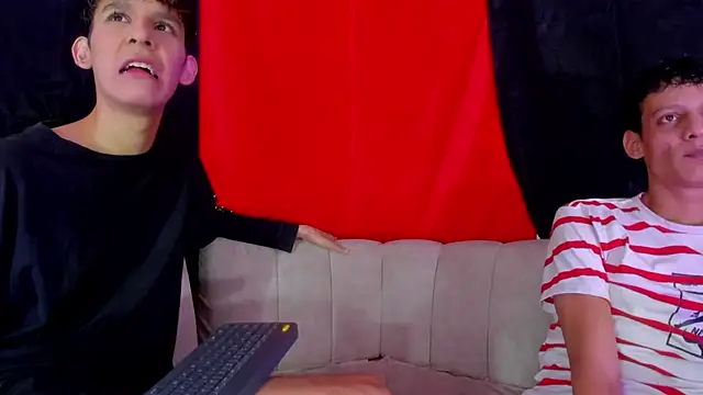 Snapshot of Pleasure_boys_hot chatting on February 9, 2026, 7:23 pm Pleasure boys hot online show from February 9, 2026, 7:23 pm