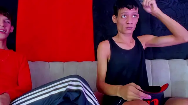 Snapshot of Pleasure_boys_hot chatting on February 10, 2026, 7:13 pm Pleasure boys hot online show from February 10, 2026, 7:13 pm