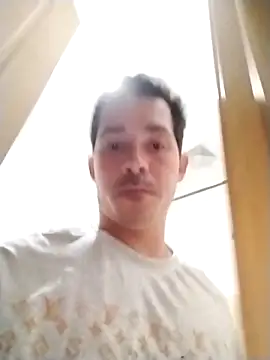 Snapshot of Lukas-thiago chatting on December 22, 2025, 7:41 am Lukas-thiago online show from December 22, 2025, 7:41 am