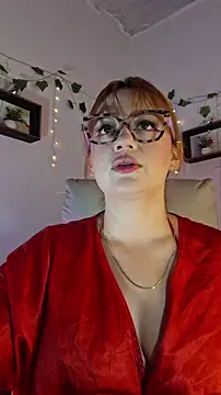 Snapshot of Sweet_feeling30 chatting on February 22, 2026, 9:05 pm Sweet feeling30 online show from February 22, 2026, 9:05 pm