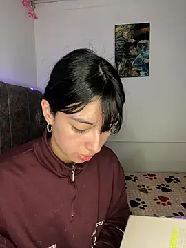 Snapshot of junorise23 chatting on February 12, 2026, 4:12 am junorise23 online show from February 12, 2026, 4:12 am