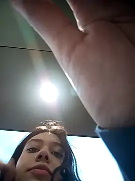 valerria 44 online show from December 22, 2025, 10:54 pm