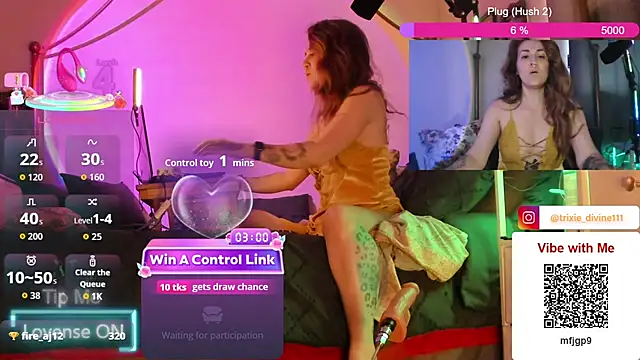 Snapshot of trixiedivine chatting on April 12, 2026, 7:39 pm trixiedivine online show from April 12, 2026, 7:39 pm