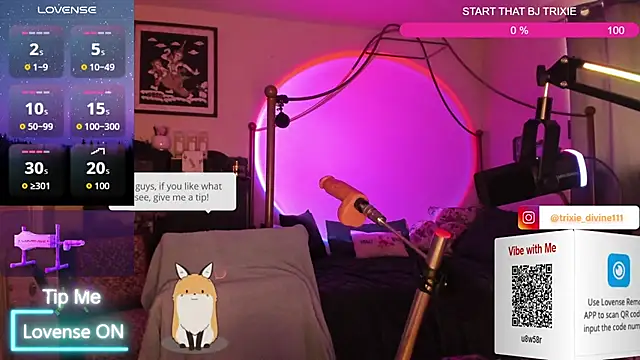 Snapshot of trixiedivine chatting on March 27, 2026, 12:08 am trixiedivine online show from March 27, 2026, 12:08 am