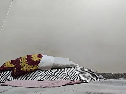 Snapshot of thelonewolf36 chatting on April 7, 2026, 6:32 pm thelonewolf36 online show from April 7, 2026, 6:32 pm